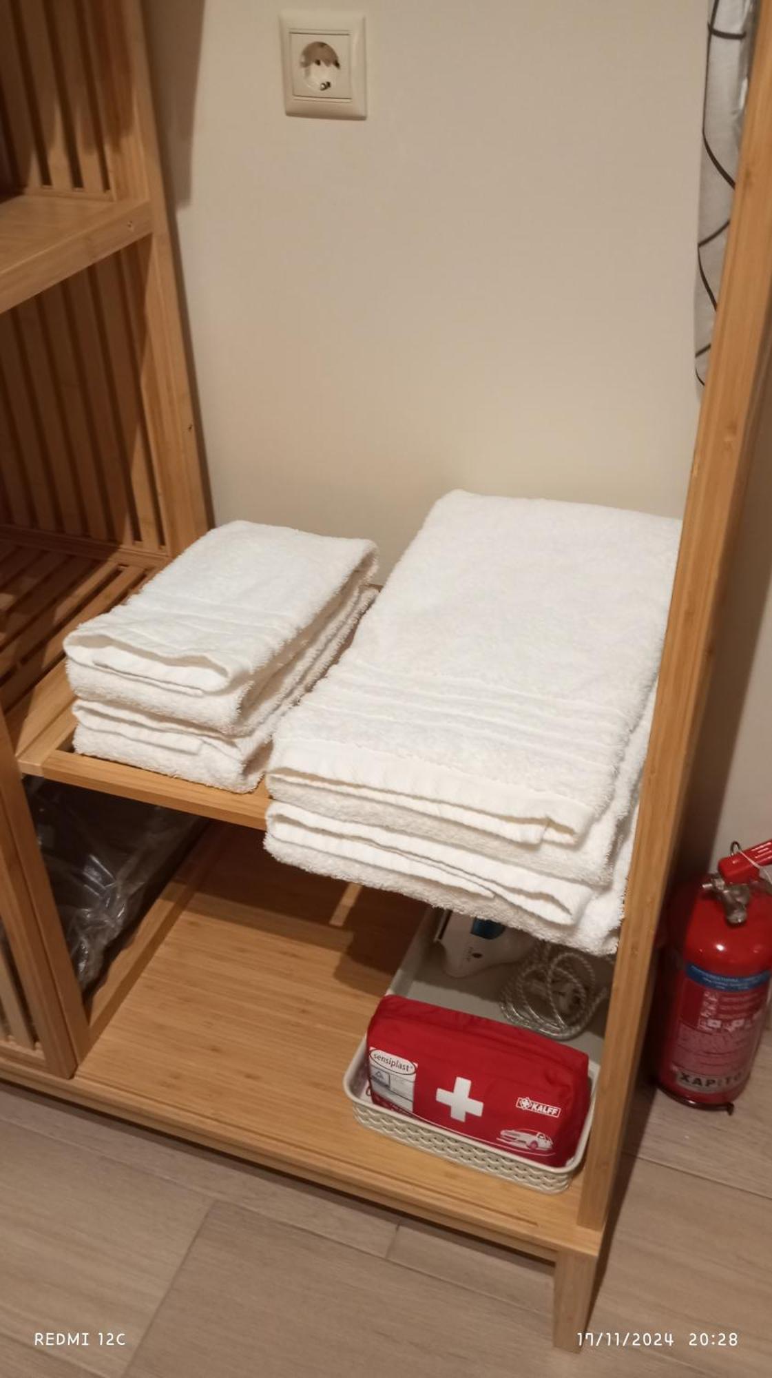 D.F. Apartment Калампака Екстериор снимка